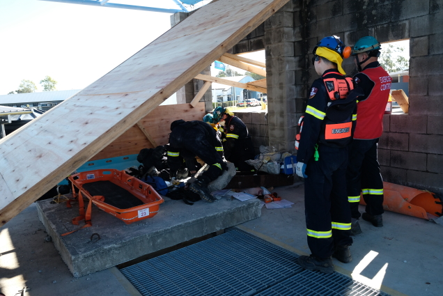 DART volunteers - engineers and doctors at work